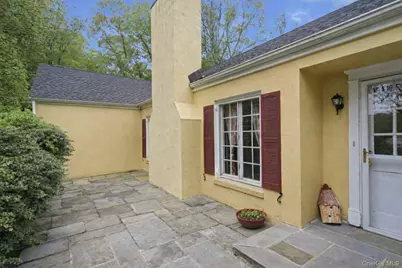 5 Primrose Street, Katonah, NY 10536 - Photo 2