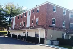 67-65 A Cloverdale Ln, Oakland Gardens, NY 11364 - Photo 18
