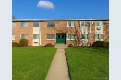 2449I Union Boulevard #34A, Islip, NY 11751 - Photo 1