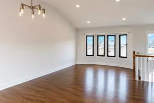 745 S 9th St, Lindenhurst, NY 11757 - Photo 4