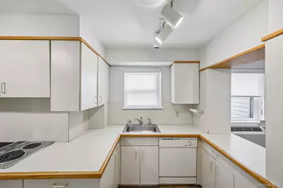 1331 Broadway #P 10/11, Hewlett, NY 11557 - Photo 16