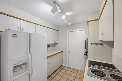 1331 Broadway #P 10/11, Hewlett, NY 11557 - Photo 18