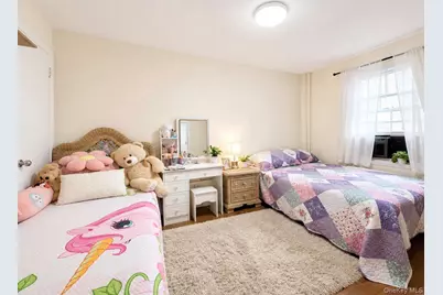 6143 157th Street, Flushing, NY 11367 - Photo 4