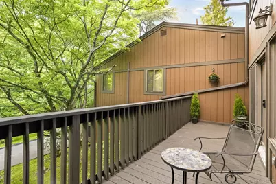 373 Martling Avenue, Tarrytown, NY 10591 - Photo 10