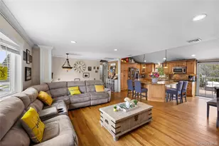 17 Seaver Ln, Smithtown, NY 11787 - Photo 4