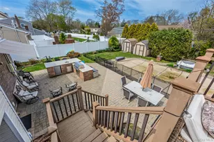 17 Seaver Ln, Smithtown, NY 11787 - Photo 22