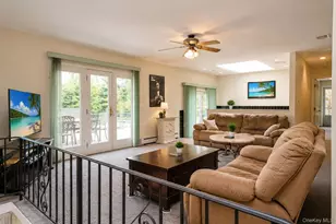354 Petticoat Ln, Bloomingburg, NY 12721 - Photo 8