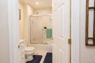 354 Petticoat Ln, Bloomingburg, NY 12721 - Photo 14