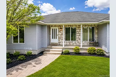 354 Petticoat Lane, Bloomingburg, NY 12721 - Photo 4