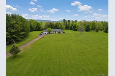 354 Petticoat Lane, Bloomingburg, NY 12721 - Photo 1