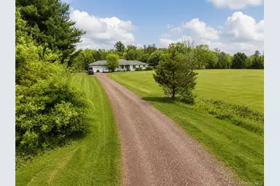 354 Petticoat Lane, Bloomingburg, NY 12721 - Photo 2