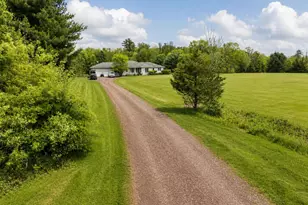 354 Petticoat Ln, Bloomingburg, NY 12721 - Photo 2