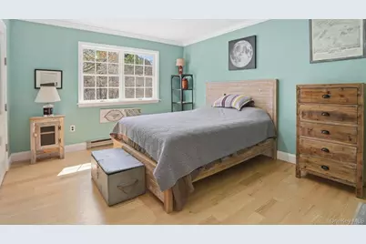 18 Beaver Lane W, Westhampton, NY 11977 - Photo 14