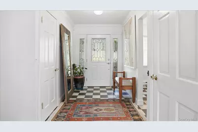 18 Beaver Lane W, Westhampton, NY 11977 - Photo 6
