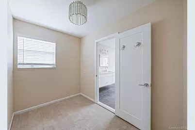 104 Locust Avenue, Rockville Centre, NY 11570 - Photo 24
