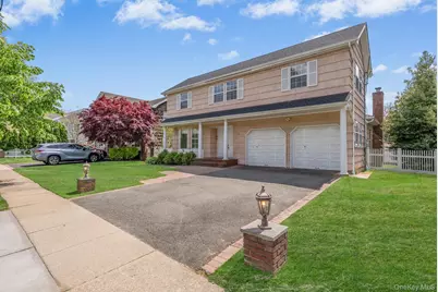 104 Locust Avenue, Rockville Centre, NY 11570 - Photo 2