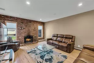 132 Washington Ave, Plainview, NY 11803 - Photo 16
