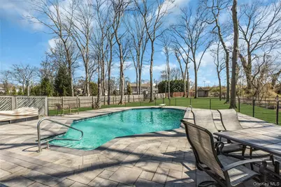 132 Washington Avenue, Plainview, NY 11803 - Photo 6