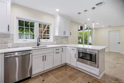 244 Water Lane S, Wantagh, NY 11793 - Photo 14