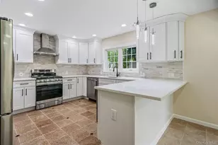 244 Water Ln S, Wantagh, NY 11793 - Photo 4