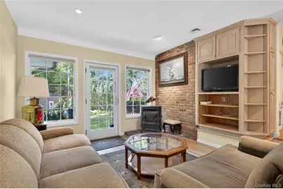 247 Buckram Road, Locust Valley, NY 11560 - Photo 14
