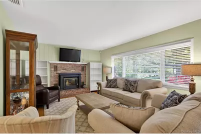 247 Buckram Road, Locust Valley, NY 11560 - Photo 6