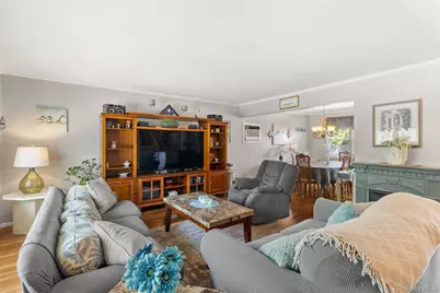 21 Reese Place, Farmingdale, NY 11735 - Photo 6