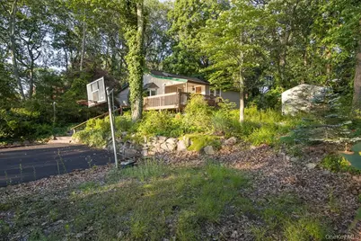 56 Bluff Avenue, Greenwood Lake, NY 10925 - Photo 14
