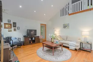 56 Bluff Ave, Greenwood Lake, NY 10925 - Photo 6