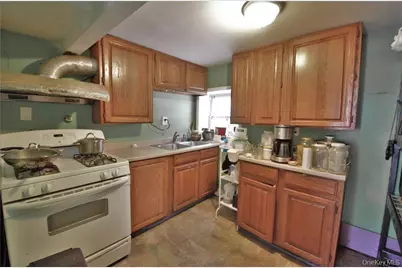 16 Woodland Road, Middletown, NY 10940 - Photo 8
