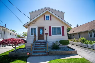 828 Jefferson Street, Baldwin, NY 11510 - Photo 2