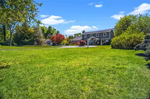 199 Split Rock Rd, Syosset, NY 11791 - Photo 4