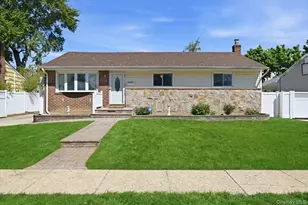 82 Morris Dr, East Meadow, NY 11554 - Photo 2