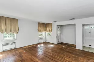 461 Madison Ave, West Hempstead, NY 11552 - Photo 4