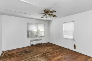 461 Madison Ave, West Hempstead, NY 11552 - Photo 14