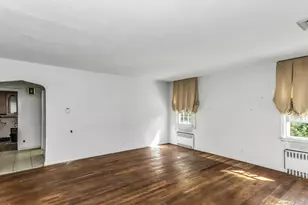 461 Madison Ave, West Hempstead, NY 11552 - Photo 6