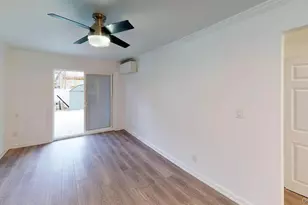 1053 E 222nd St, Bronx, NY 10469 - Photo 2