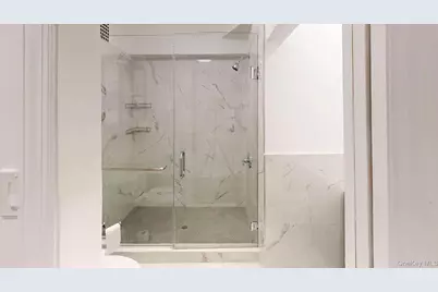 1053 E 222nd Street, Bronx, NY 10469 - Photo 4