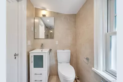 10 Dupont Avenue, White Plains, NY 10605 - Photo 28