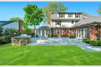 10 Dupont Avenue, White Plains, NY 10605 - Photo 2
