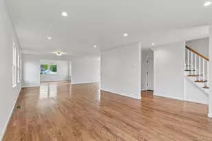 384 Scudder Ave, Copiague, NY 11726 - Photo 6