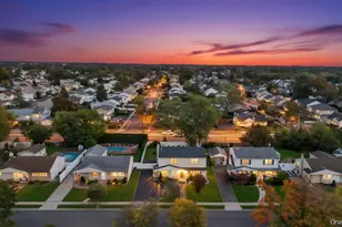 30 Andover Ln, Hicksville, NY 11801 - Photo 4