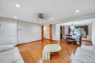 30 Andover Ln, Hicksville, NY 11801 - Photo 10