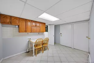 30 Andover Ln, Hicksville, NY 11801 - Photo 30