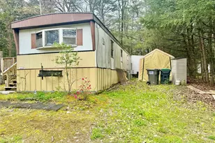 822 Lark Ln, Cuddebackville, NY 12729 - Photo 16
