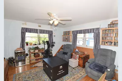 [Address not provided], Lindenhurst, NY 11757 - Photo 26