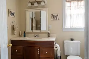 [Address not provided], Lindenhurst, NY 11757 - Photo 24