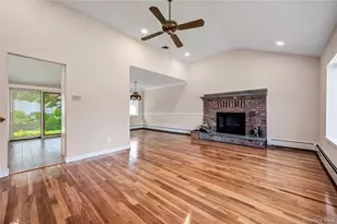 29 Kirkwood Dr, Glen Cove, NY 11542 - Photo 4