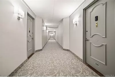 300 High Point Drive #502, Hartsdale, NY 10530 - Photo 18