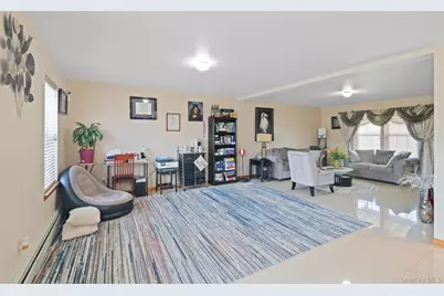 8 Bernadette Way, Washingtonville, NY 10992 - Photo 4